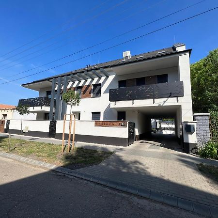 Csipke Residence 1. Hajduszoboszlo Exterior photo